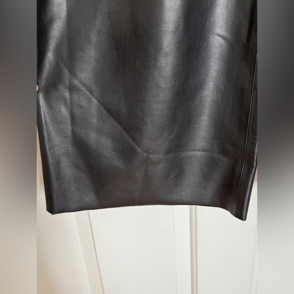 Veronica Beard Rennert Black Faux Leather Wide Leg Pants Sz 4 - Picture 9 of 13